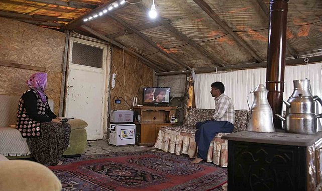 Yörük çadırları güneş enerjisiyle aydınlanıyor