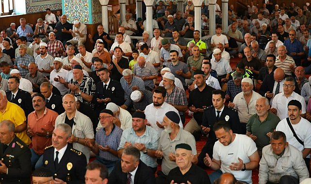 15 Temmuz şehitleri Düzce'de dualarla anıldı