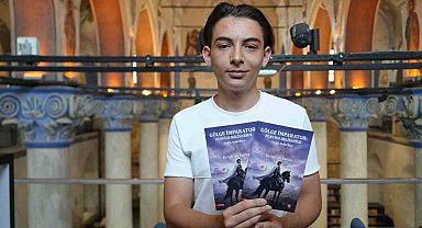 16 yaşındaki İbrahim, tarihe olan ilgisini kitaba dönüştürdü