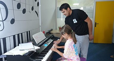 48 atölyede çocuklar misafir edildi
