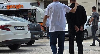 50 kilometre kaçan araçtan 20 bin adet uyuşturucu hap çıktı