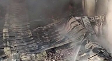 Adana'da narenciye paketleme tesisinde yangın