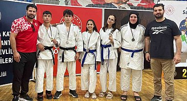 Ağrılı judocular Mardin'deki yarı final biletini aldı