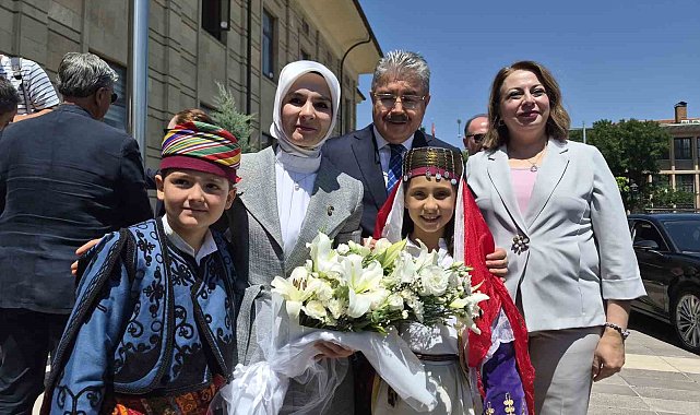 Aile ve Sosyal Hizmetler Bakanı Göktaş'tan Eskişehir Valiliği'ne ziyaret