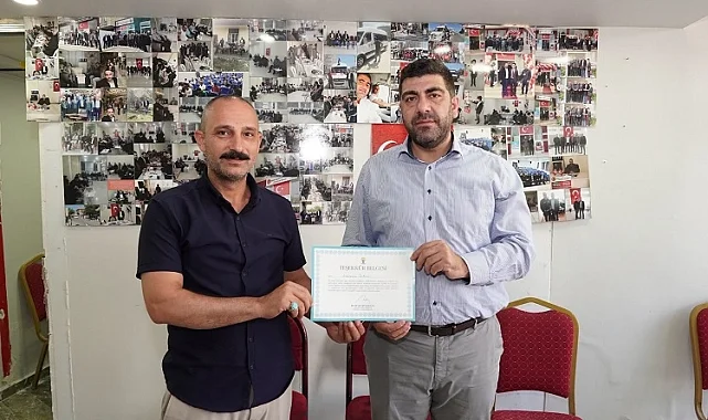 AK Parti Mardin İl Başkanı Mehmet Uncu sahada