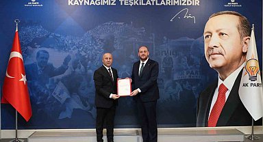 AK Parti Terme İlçe Başkanlığı'nda bayrak değişimi: Başkan Mümin Osman Ertan oldu