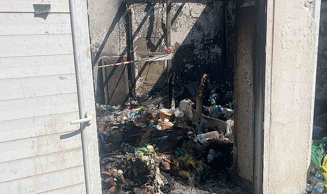Alanya'da 5 yıldızlı otelin geri dönüşüm deposundaki yangın korkuttu