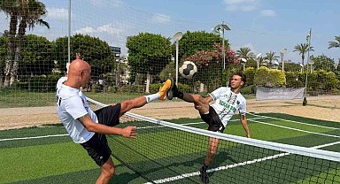 Alanya'da geleneksel futnet ayak tenisi turnuvası başlıyor