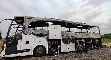 Ankara'da seyir halindeki yolcu otobüsü alev alev yandı