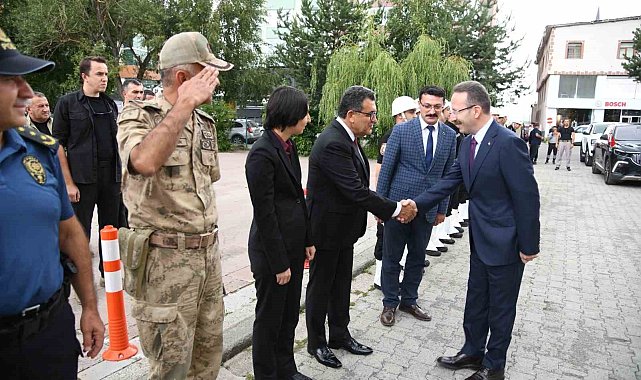 Ardahan Valisi Yamlı görevine başladı