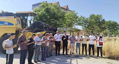 Aslanapa'da hububat hasadı dualarla başladı