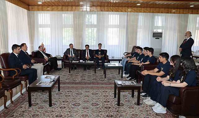 Atatürk Üniversitesi özel vakıf okullarından 2026 YKS'de zirveye taşınan başarı