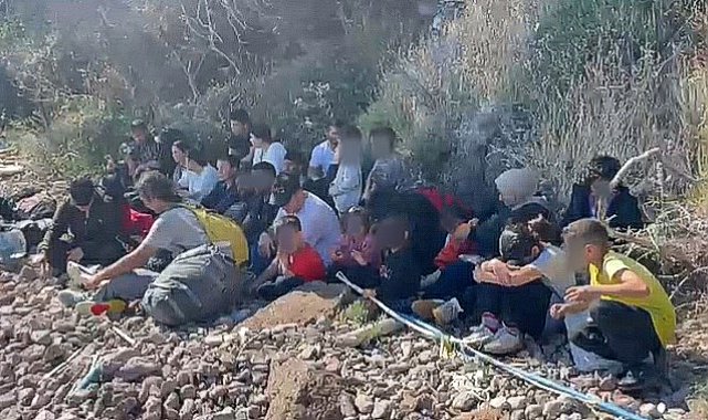 Ayvacık'ta 30 kaçak göçmen yakalandı