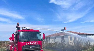 Babaeski'de otluk alanda çıkan yangın söndürüldü