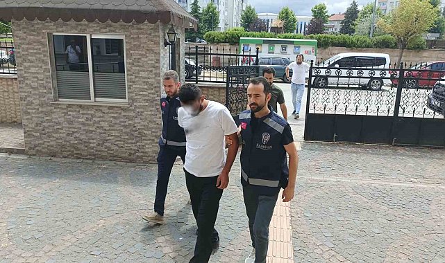 Bafra'da peş peşe operasyonlar: Metamfetaminle yakalandılar