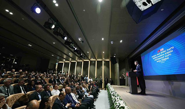 Bakan Bayraktar: "Türkiye-KKTC arasında yaklaşık 101 kilometre uzunluğunda doğal gaz iletim hattı inşa edeceğiz"