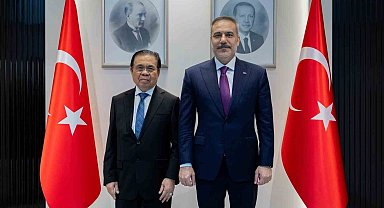 Bakan Fidan, Moro İslam Kurtuluş Cephesi lideri İbrahim'i kabul etti