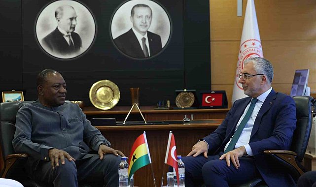 Bakan Işıkhan Gana Çalışma, İşler ve İstihdam Bakanı Pelpuo ile bir araya geldi.
