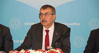 Bakan Tekin: "Hedefimiz 19 Ağustos'ta kazmanın vurulmasını sağlayacak takvimi hayata geçirmek"