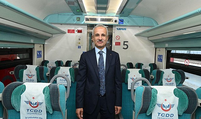 Bakan Uraloğlu: "Milli Elektrikli Tren Setlerimizi devreye alıyoruz"