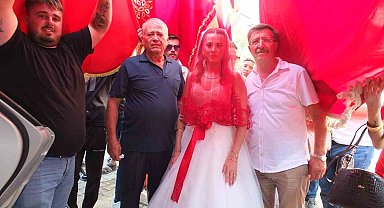 Balıkesir'de asırlık düğün geleneği devam ediyor
