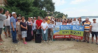 Balıkesir'de vatandaşlar kıyı işgaline tepki gösterdi