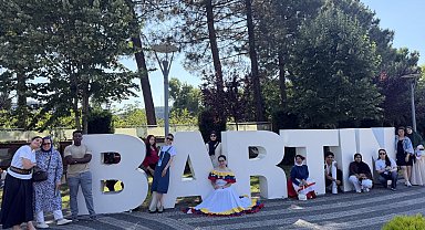 BARÜ'de 11 farklı ülkeden öğrenci "Türkçe Yaz Okulu"nda bir araya geldi