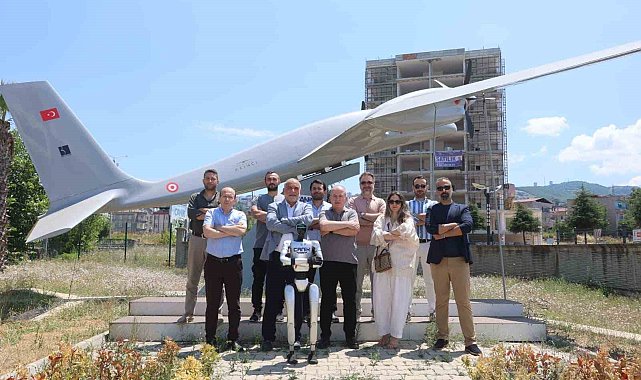 Başkan Sandıkçı: "Bilim ve teknolojiye hakim nesiller yetiştiriyoruz"