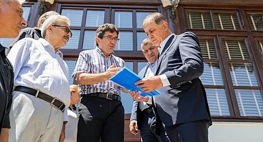 Başkan Tugay Tire'de vatandaşlar, üreticiler ve esnafla buluştu