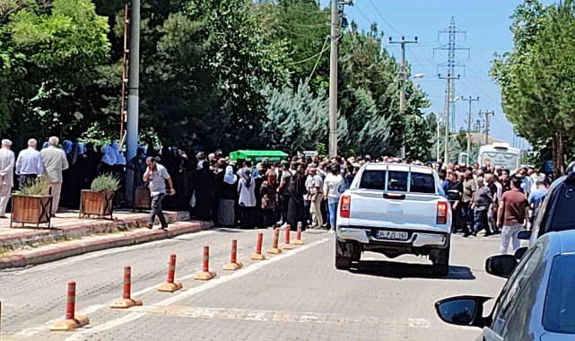 Batman'da silahlı saldırıda hayatını kaybeden 3 kişi toprağa verildi