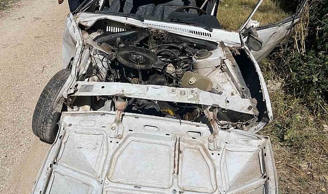 Bayburt'ta Tofaş otomobil uçuruma yuvarlandı: 1 ağır yaralı
