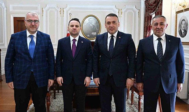 Bilecik heyeti Adalet Bakanı Gürlek ile kentteki çalışmaları ve projeleri değerlendirdi