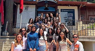 Bin liseli genç müzelerle tanıştı