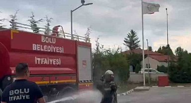 Bolu'da itfaiye stajının sonu sulu şakayla bitti