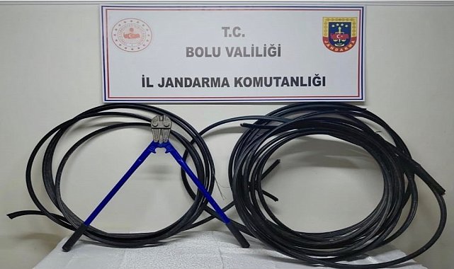 Bolu'da kablo hırsızlığı şüphelisi çaldığı kablolarla yakalandı