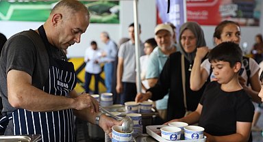 Bursa Büyükşehir ikramlara Gürsu'da devam etti
