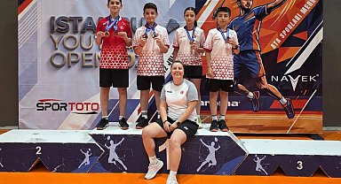 Bursa Büyükşehirli badmintonculardan 6 madalya