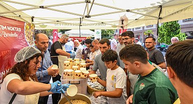 Bursa Osmangazi'de aşure geleneği yaşatılıyor
