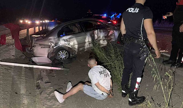 Bursa'da 100 kilometrelik kovalamaca bariyere çarpınca bitti