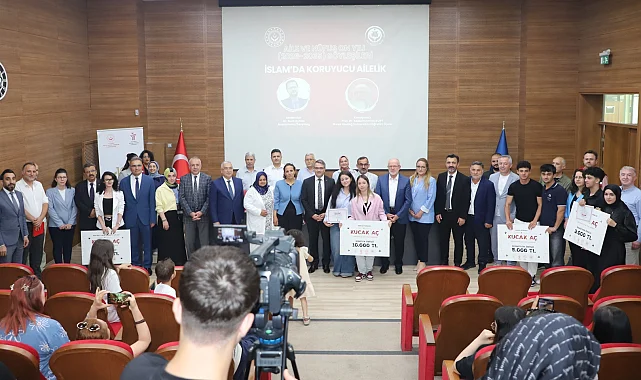 Bursalı gençler "Kucak Aç"tı!