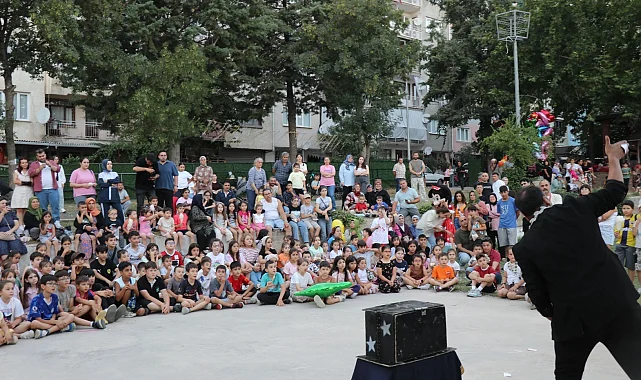 Büyükşehir Çocuk Şenliği Gördes'te