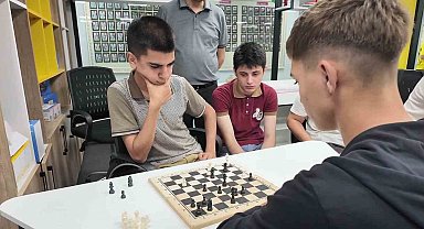 Çamelili öğrenciler Azerbaycanlı kardeşleriyle buluştu