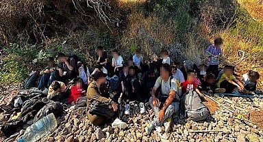 Çanakkale'de göçmen kaçakçılığı operasyonu: 1 organizatör ve 37 kaçak göçmen yakalandı