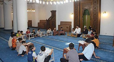 Cizre'de yaz Kur'an kurslarına çocuklardan yoğun ilgi