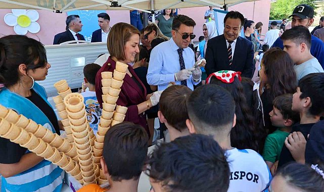 Çocukların dondurma isteğine Vali Aygöl kayıtsız kalmadı
