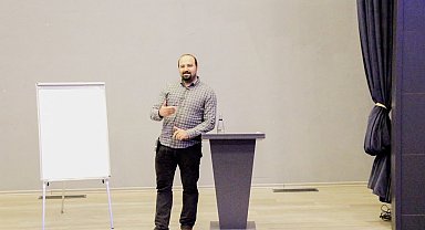 ÇOMÜ'de taciz dosyası olan akademisyenin dosyasına mahkemeden yürütmeyi durdurma kararı