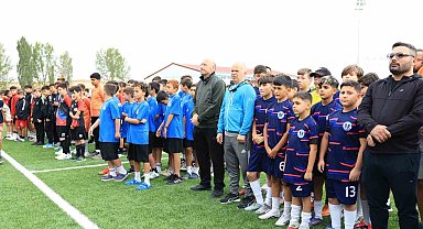 Çorum'da futbol şöleni: 400 sporcunun katıldığı Hitit Cup başladı
