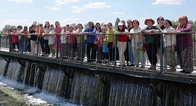 Denizli Büyükşehir'den kırsaldaki kadınlara kültürel yolculuk