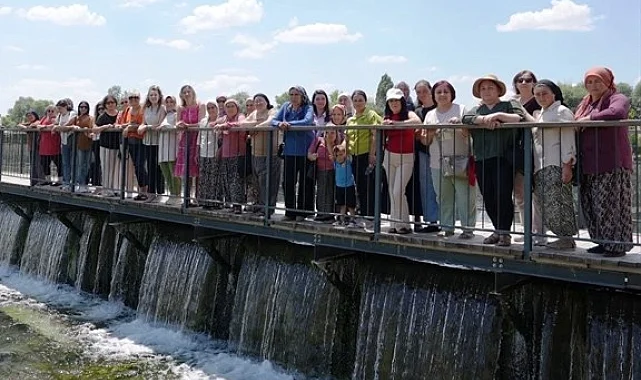 Denizli Büyükşehir'den kırsaldaki kadınlara kültürel yolculuk