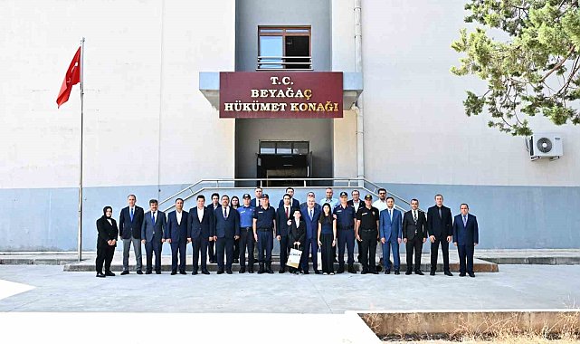 Denizli Valisi Yavuz Selim Köşger Beyağaç'ta temaslarda bulundu
